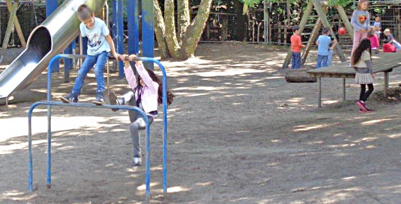 Unsere Schule bietet den Schülerinnen und Schülern einen rhythmisierten Alltag, der immer wieder vom Unterricht in freie Lernzeiten wechselt.