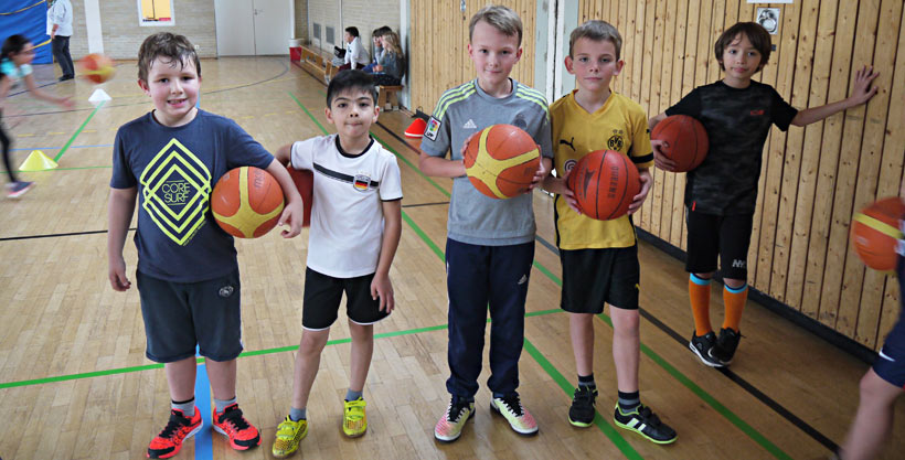 Das Team der Albert-Schweitzer-Schule Wedel besteht aus Grundschulpädagogen, Förderschullehrkräften, Schulassistenten und pädagogische Mitarbeitern.